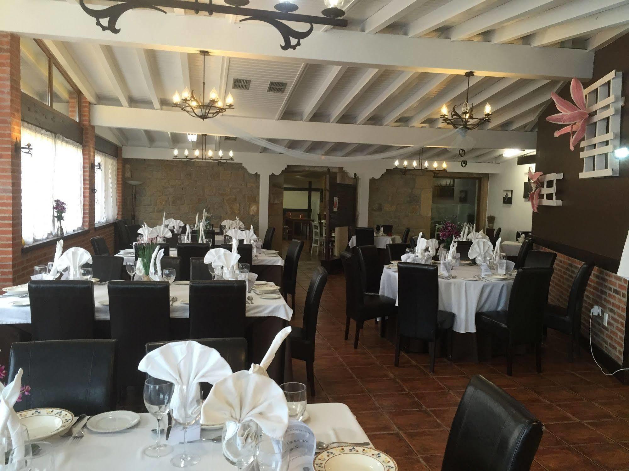 Hotel Marfrei Hinojedo Ngoại thất bức ảnh